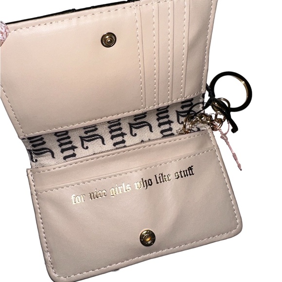 Juicy Couture Wallet - Picture 2 of 3